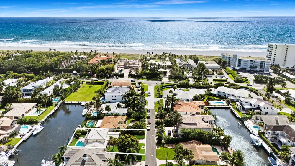 1027 Lewis Cove, Delray Beach, FL 33483
