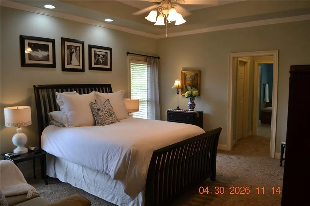 71 Greystone Ct, Smiths Station, AL 36877