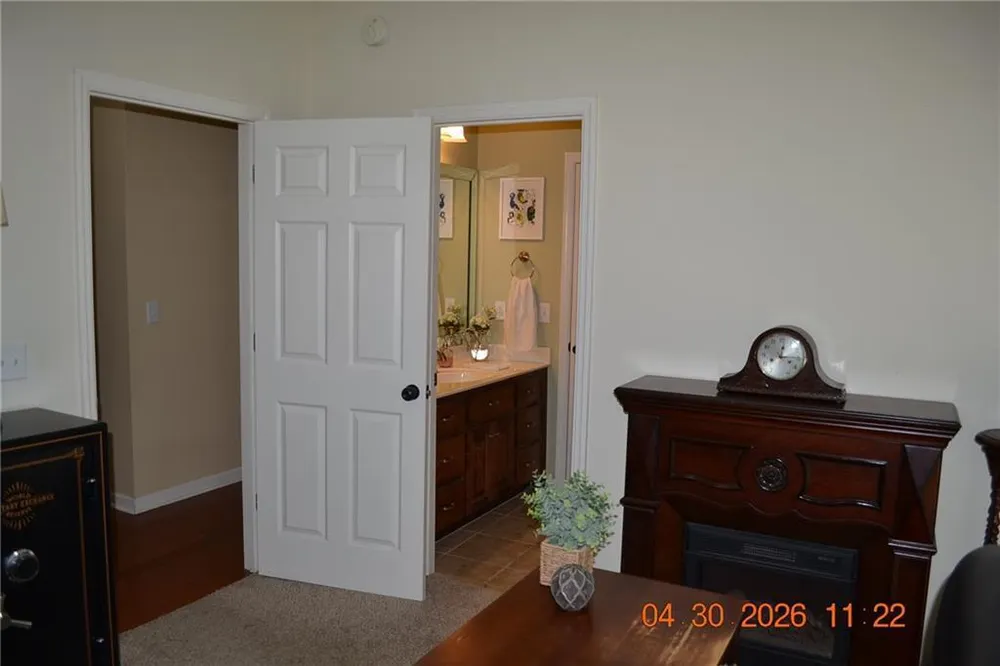 71 Greystone Ct, Smiths Station, AL 36877