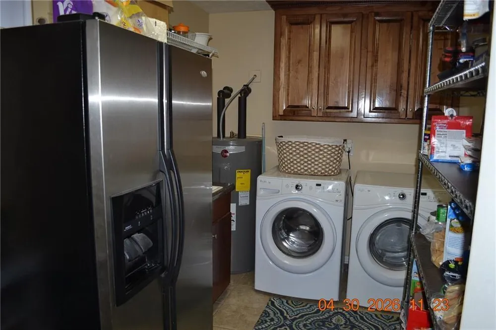 71 Greystone Ct, Smiths Station, AL 36877