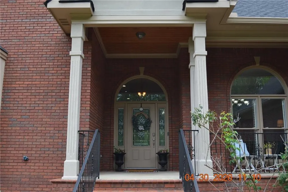 71 Greystone Ct, Smiths Station, AL 36877