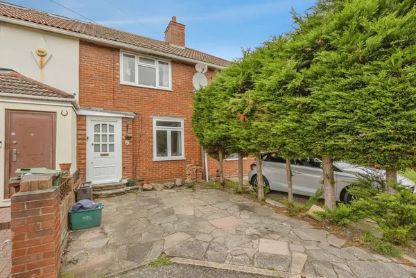 Wellow Walk, Carshalton, SM5