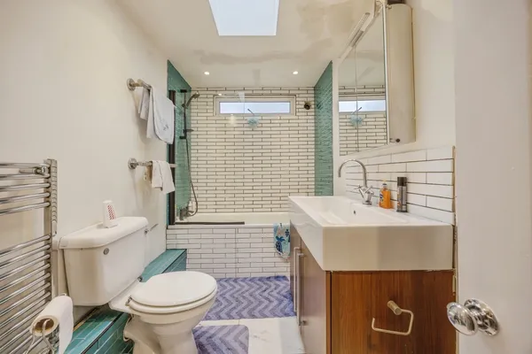 Wellow Walk, Carshalton, SM5