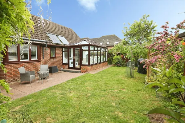 Hunts Pond Road, Park Gate, Southampt...
