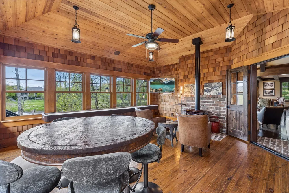 1610 Locust Hills Pl, Wayzata, MN 55391
