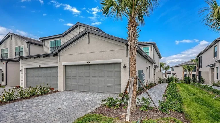 5624 Summit Pointe Circle, Bradenton, FL 34210