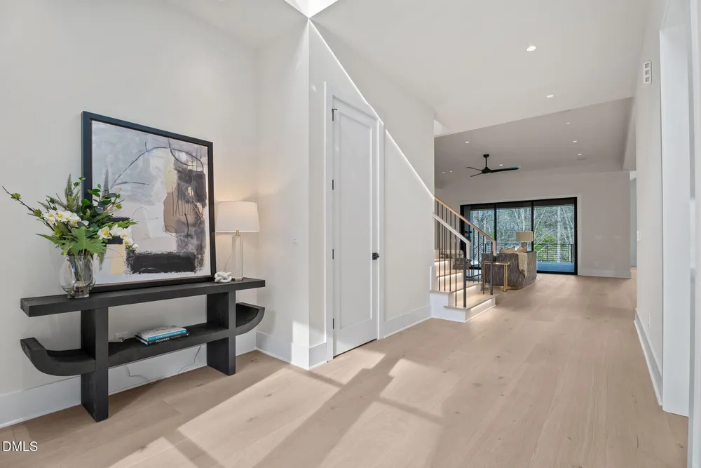 4119 Rockingham Dr, Raleigh, NC 27609