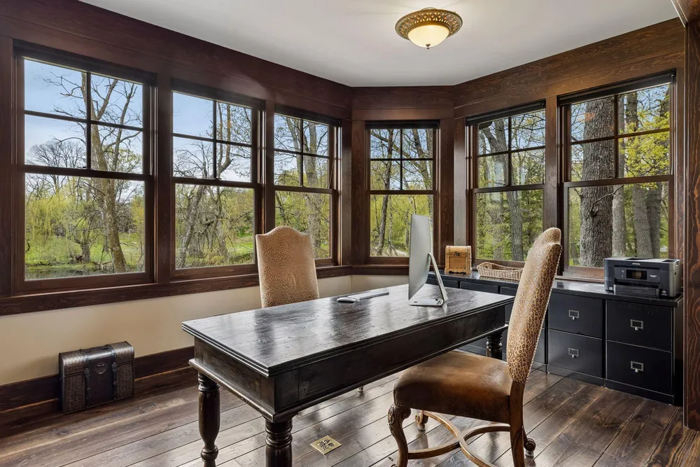 1610 Locust Hills Pl, Wayzata, MN 55391