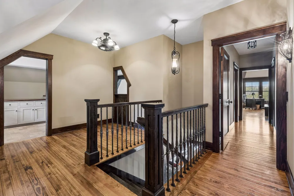 1610 Locust Hills Pl, Wayzata, MN 55391