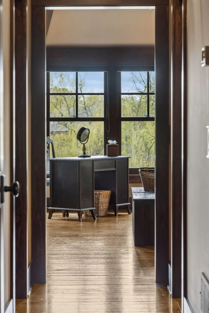 1610 Locust Hills Pl, Wayzata, MN 55391