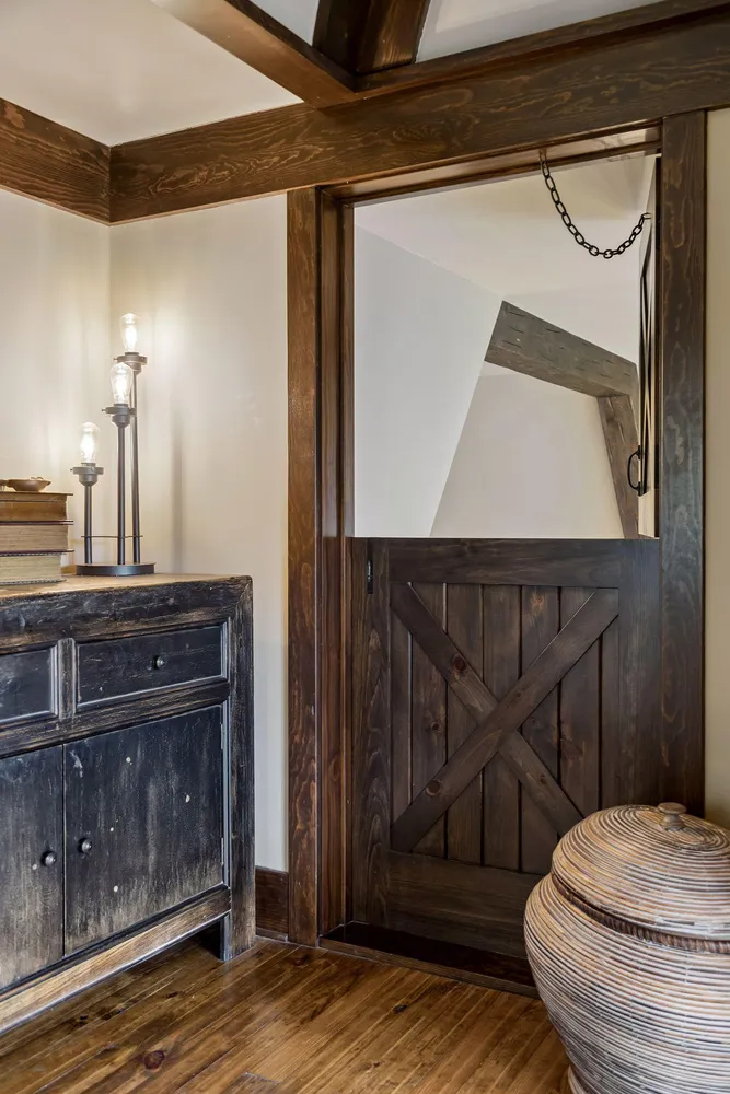 1610 Locust Hills Pl, Wayzata, MN 55391