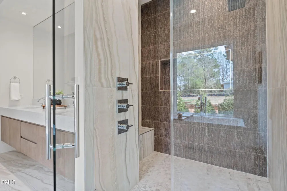 4119 Rockingham Dr, Raleigh, NC 27609