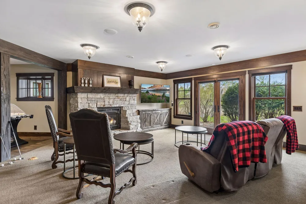 1610 Locust Hills Pl, Wayzata, MN 55391