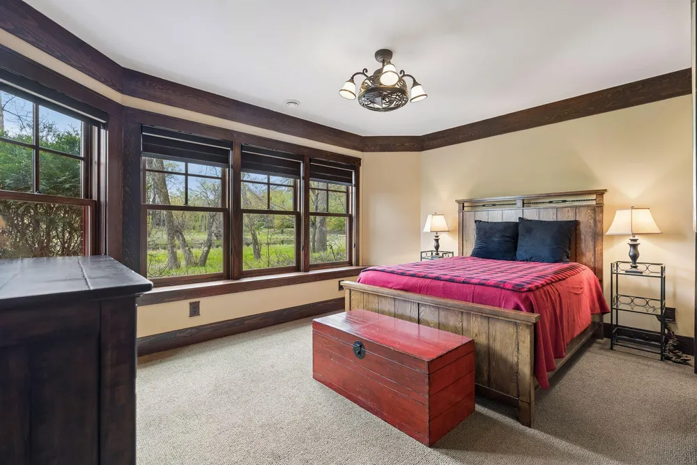 1610 Locust Hills Pl, Wayzata, MN 55391