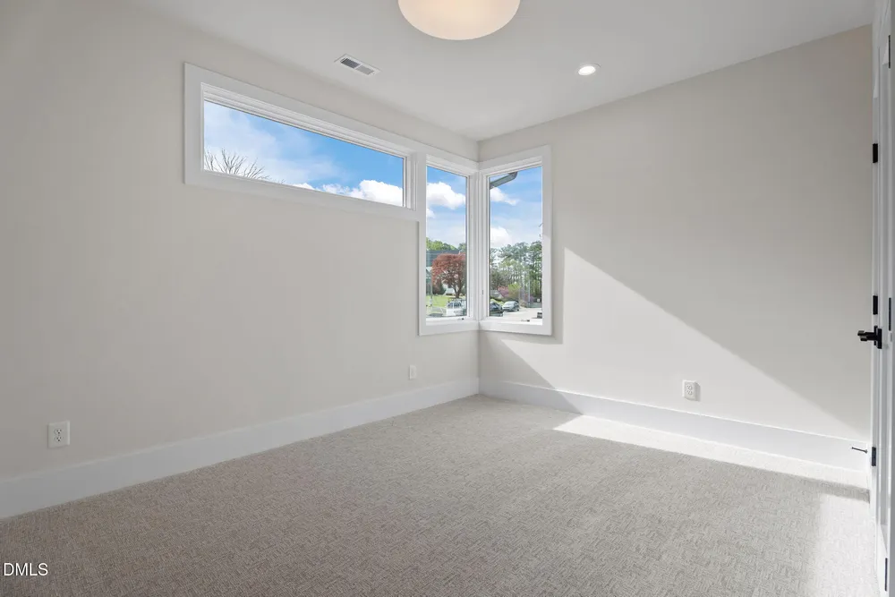 4119 Rockingham Dr, Raleigh, NC 27609