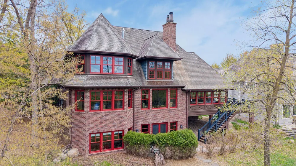 1610 Locust Hills Pl, Wayzata, MN 55391