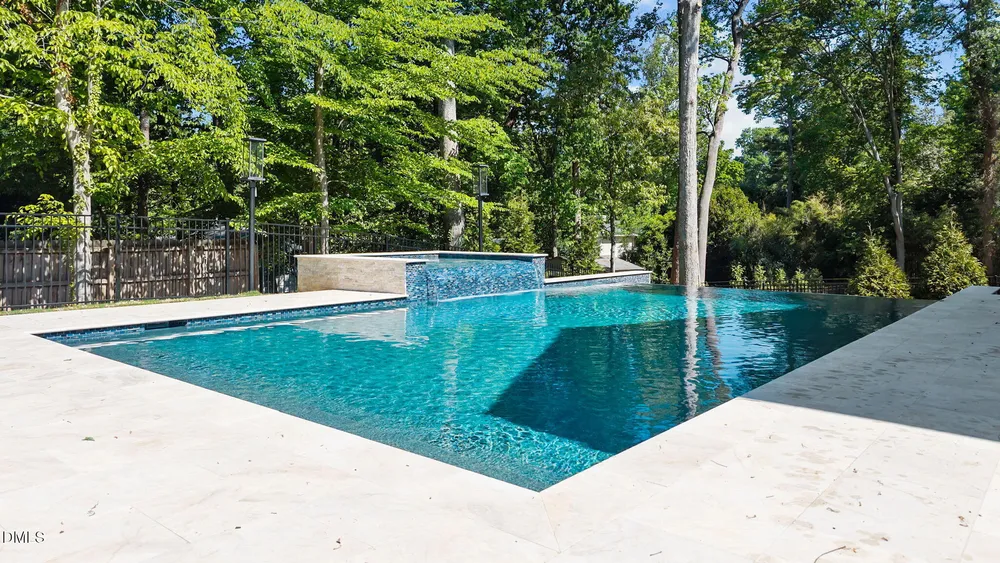 4119 Rockingham Dr, Raleigh, NC 27609