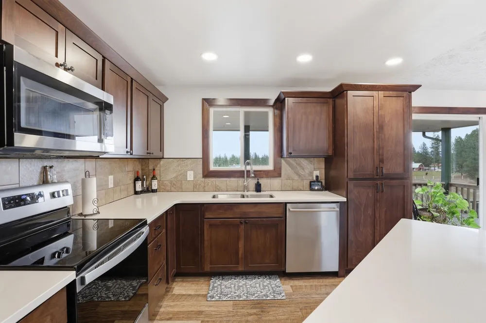 2416 W Hazard Rd, Spokane, WA 99208