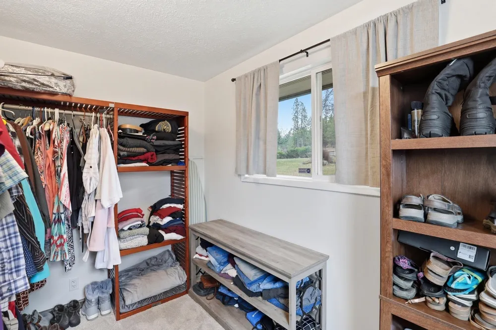 2416 W Hazard Rd, Spokane, WA 99208