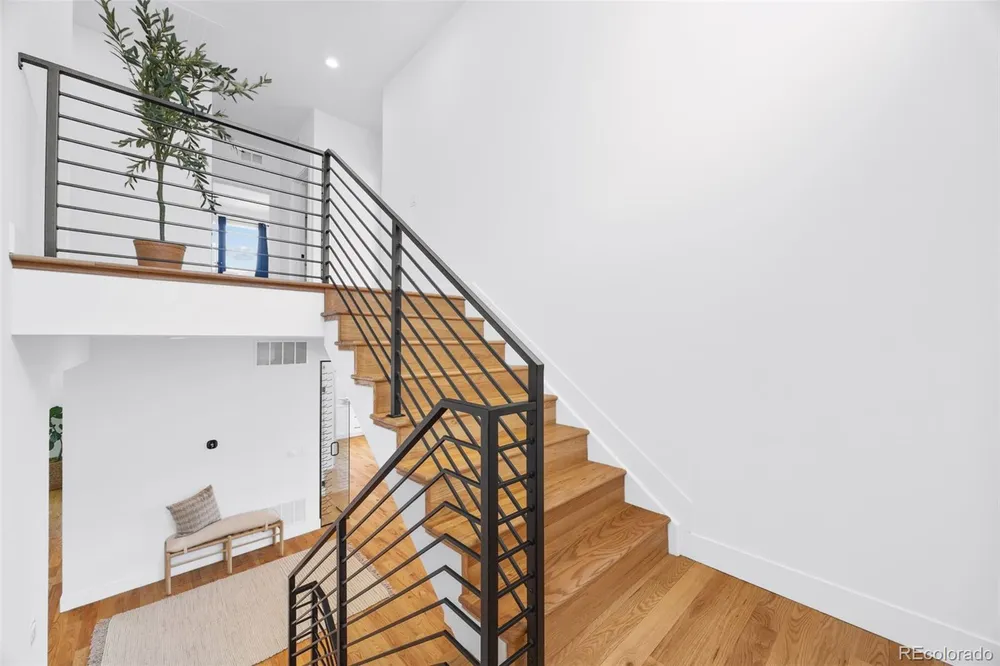 1179 S Jackson St, Denver, CO 80210