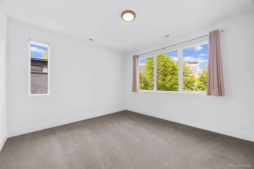 1179 S Jackson St, Denver, CO 80210