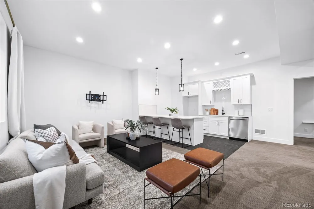 1179 S Jackson St, Denver, CO 80210