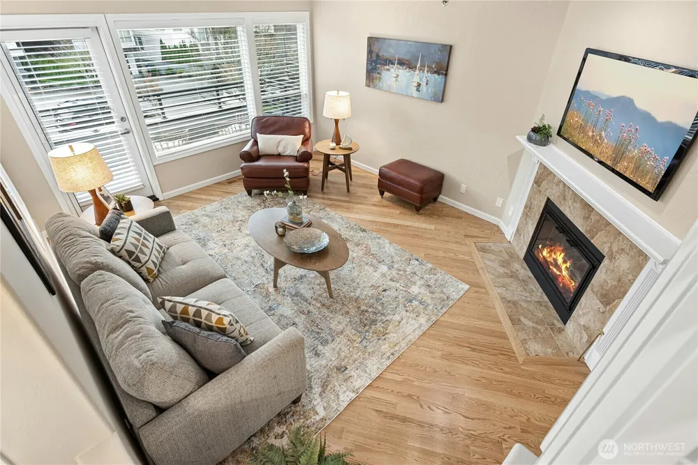10128 NE 63rd St, Kirkland, WA 98033