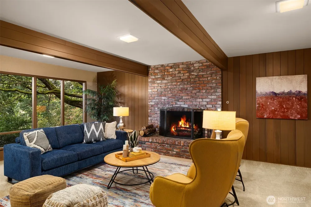 8440 W Mercer Way, Mercer Island, WA 98040