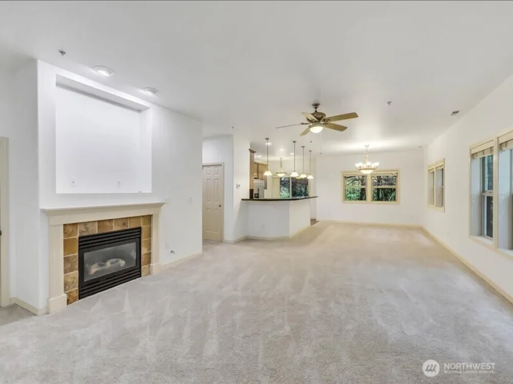 21900 SE 242nd St, Maple Valley, WA 98038