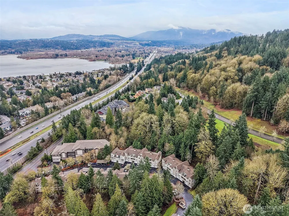 18505 SE Newport Way, Issaquah, WA 98027