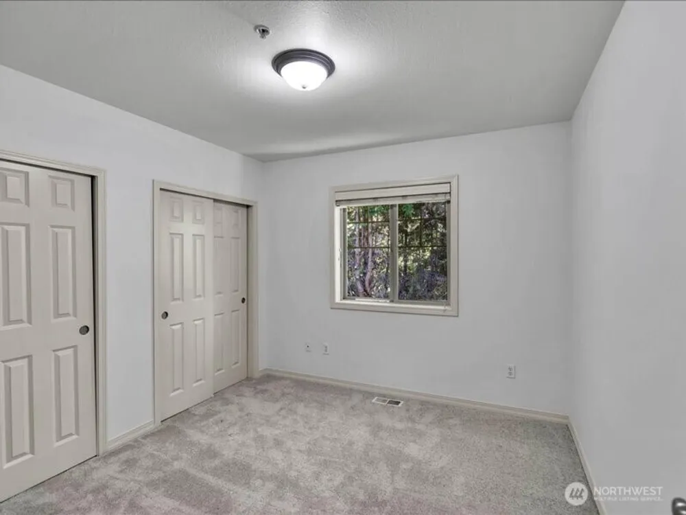 21900 SE 242nd St, Maple Valley, WA 98038