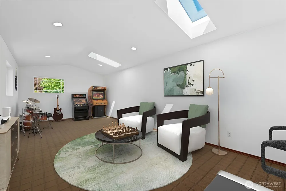 8696 Island Dr S, Seattle, WA 98118