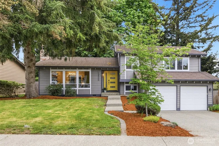 15524 SE 179th St, Renton, WA 98058