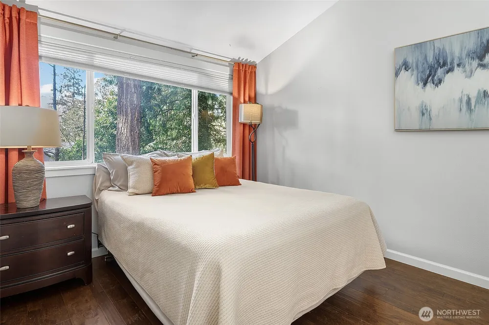 9165 45th Ave SW, Seattle, WA 98136