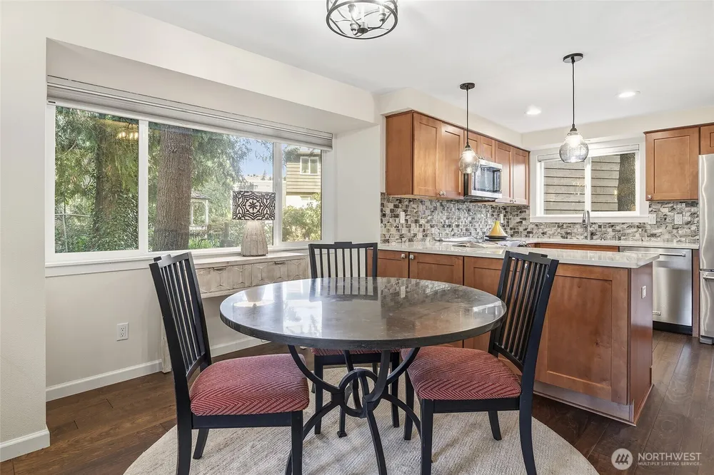 9165 45th Ave SW, Seattle, WA 98136