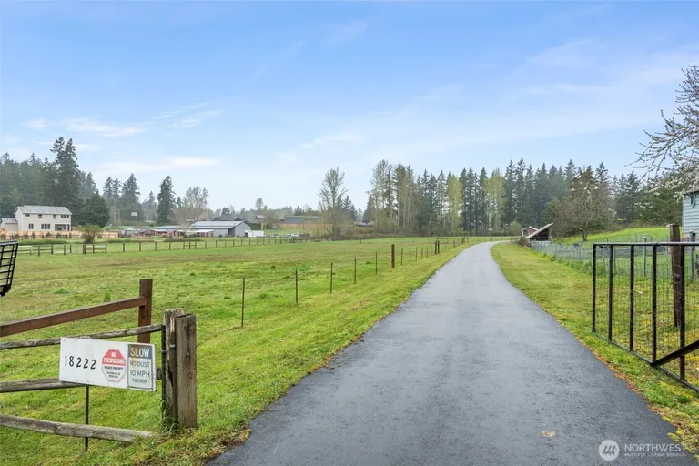 18222 SE Wax Rd, Covington, WA 98042