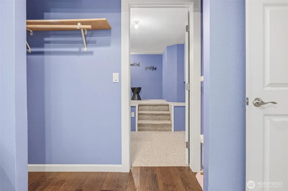 9165 45th Ave SW, Seattle, WA 98136