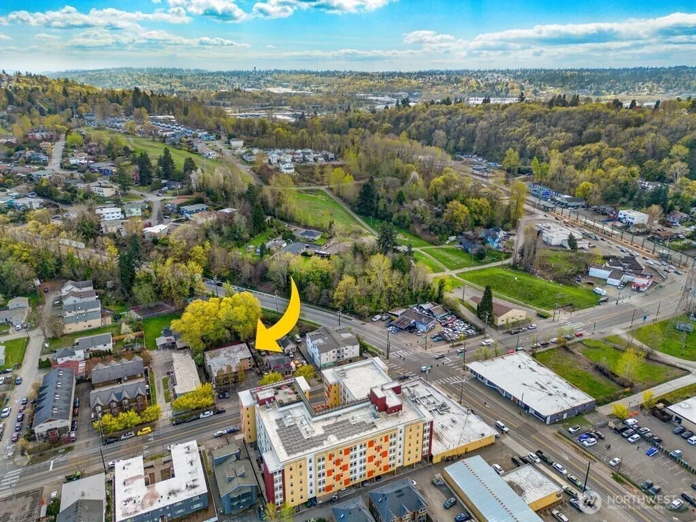 4525 S Henderson St, Seattle, WA 98118