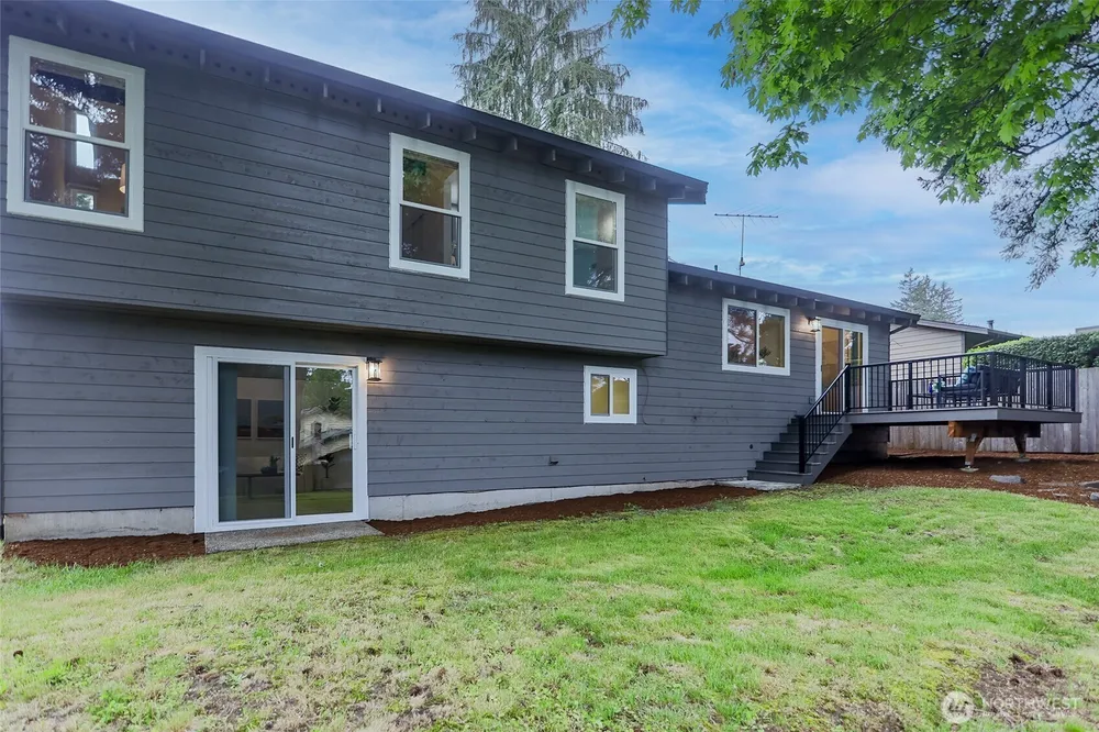 15524 SE 179th St, Renton, WA 98058