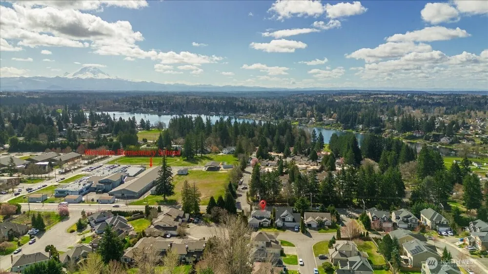 13721 SE 255th Pl, Kent, WA 98042