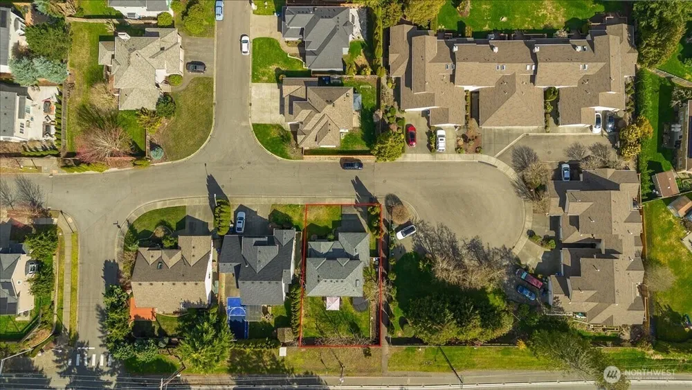 13721 SE 255th Pl, Kent, WA 98042
