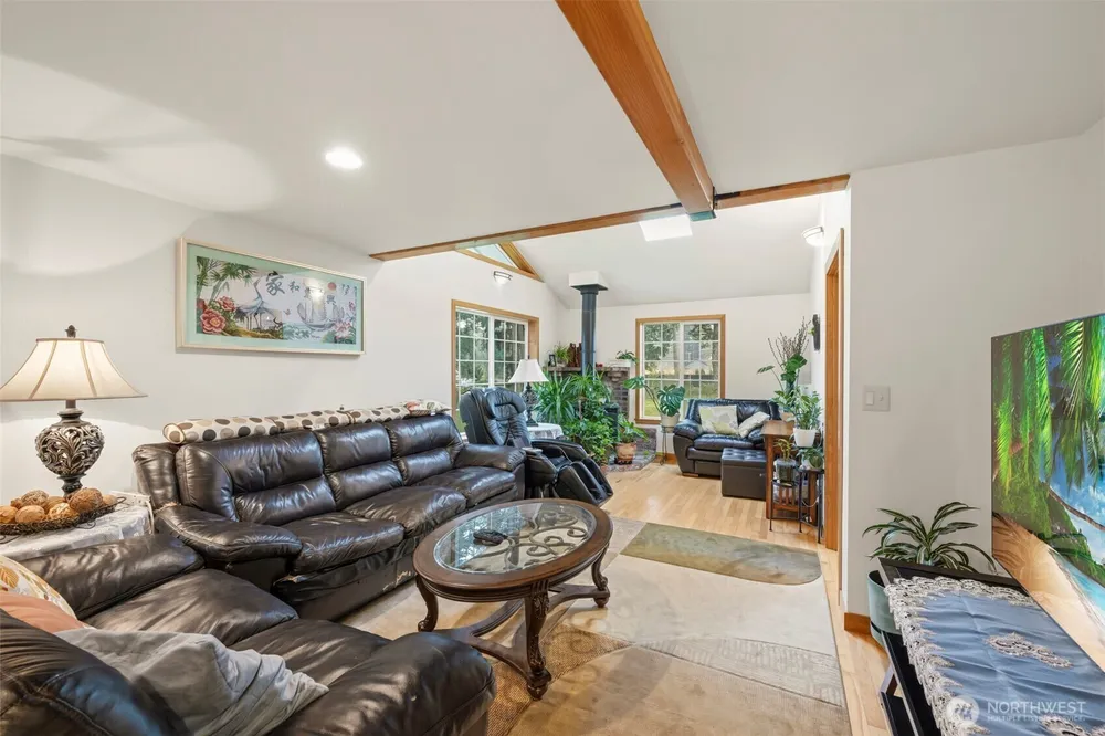 18222 SE Wax Rd, Covington, WA 98042