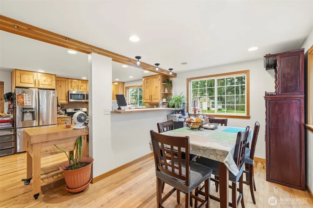 18222 SE Wax Rd, Covington, WA 98042