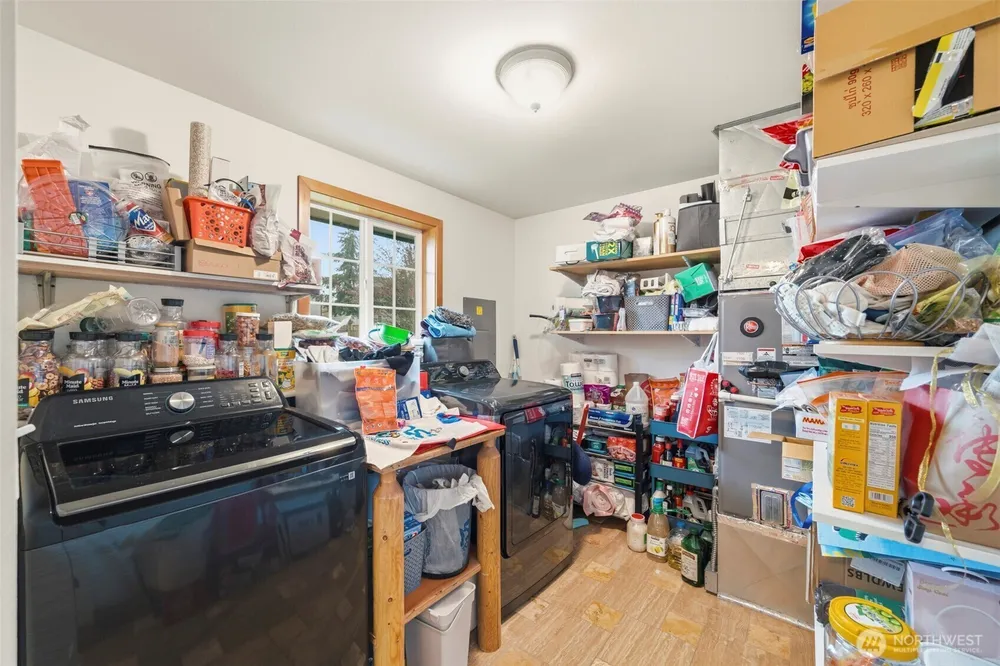 18222 SE Wax Rd, Covington, WA 98042