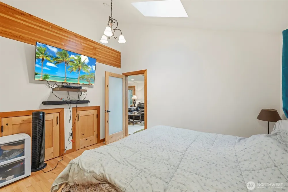 18222 SE Wax Rd, Covington, WA 98042