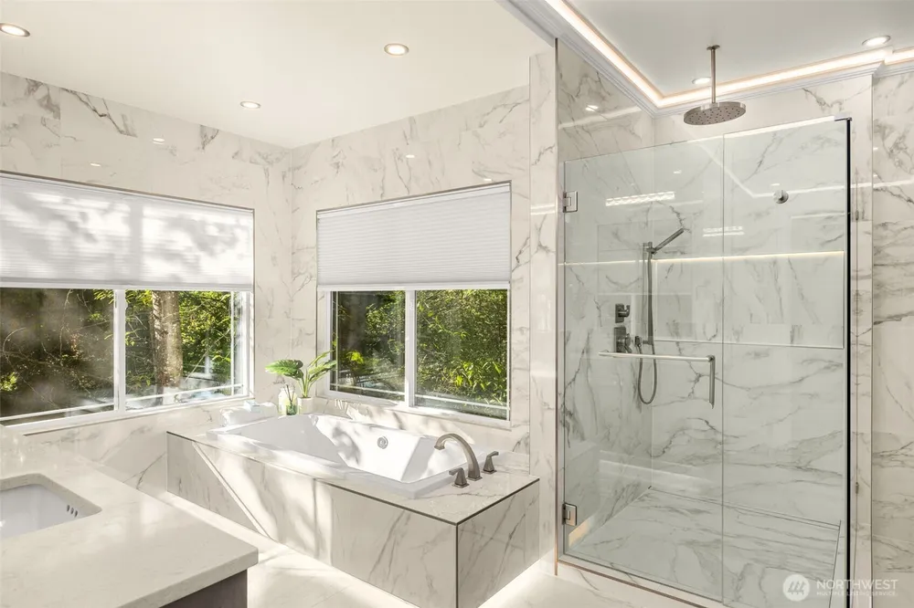 14102 SE 42nd St, Bellevue, WA 98006