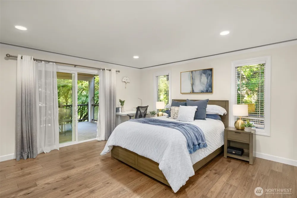 14102 SE 42nd St, Bellevue, WA 98006