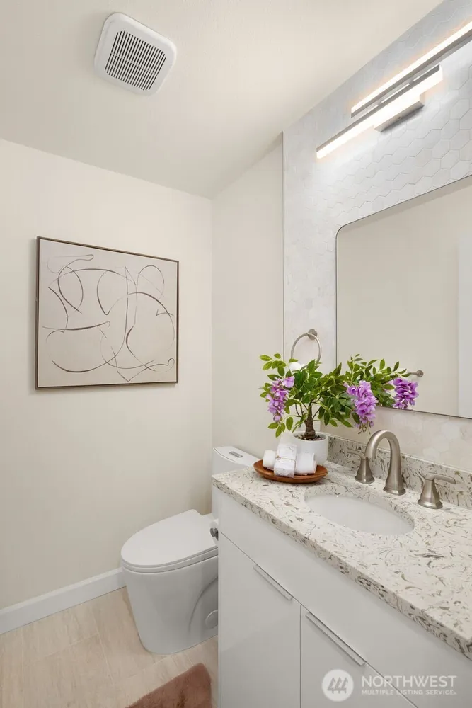 14102 SE 42nd St, Bellevue, WA 98006