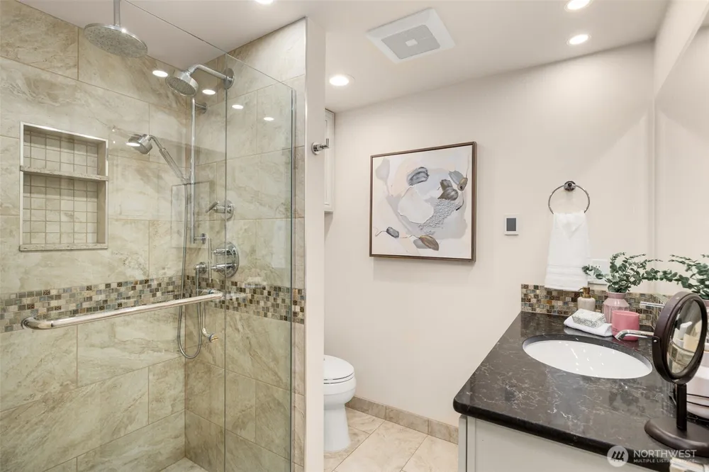14102 SE 42nd St, Bellevue, WA 98006