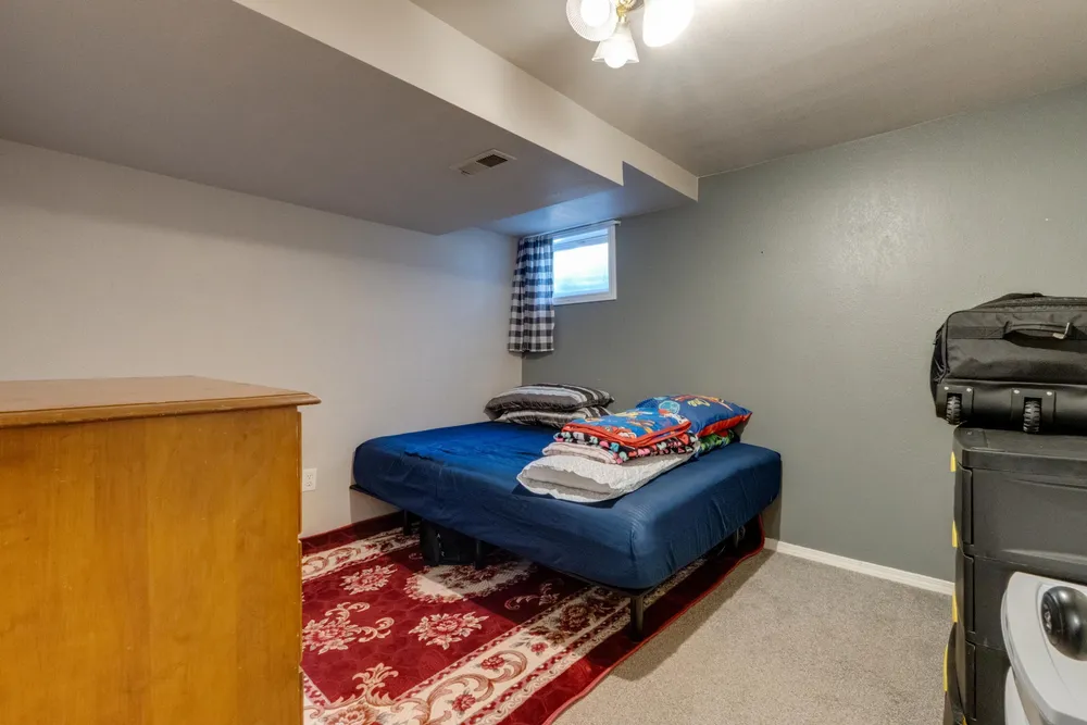 8201 N General Lee Way, Spokane, WA 99208